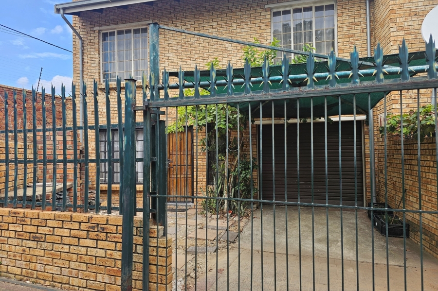 To Let 3 Bedroom Property for Rent in Rustenburg Central North West